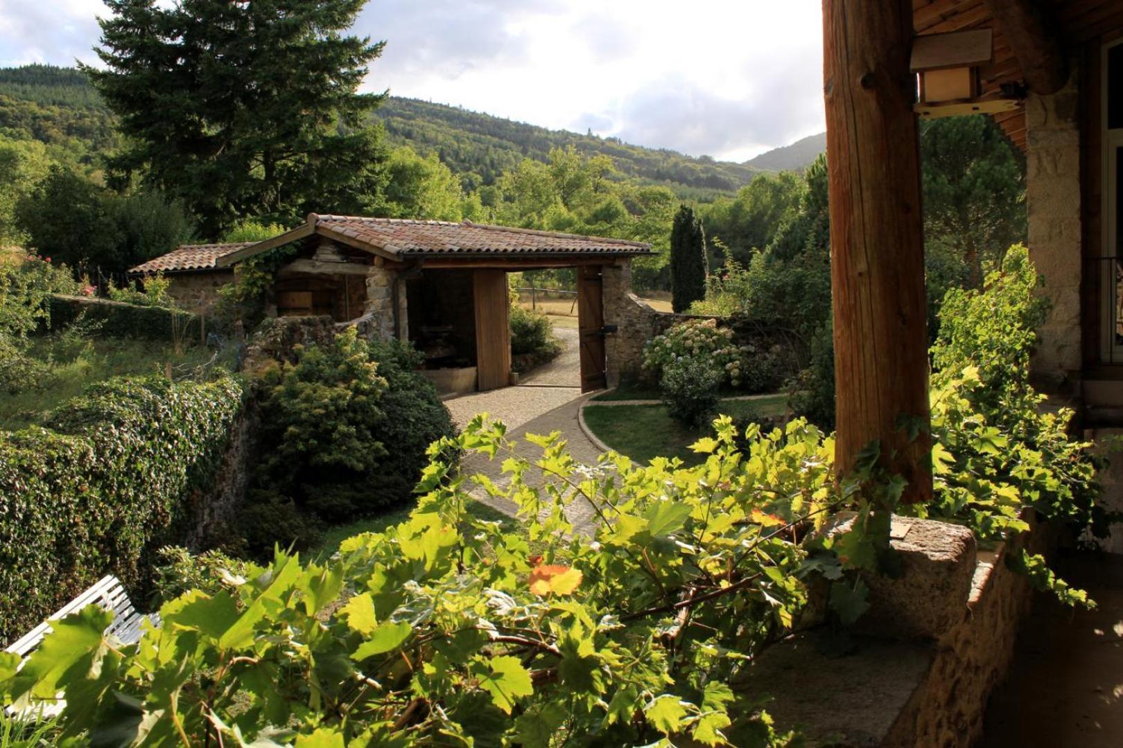 Le Clos Du Martouret Roisey Exterior photo